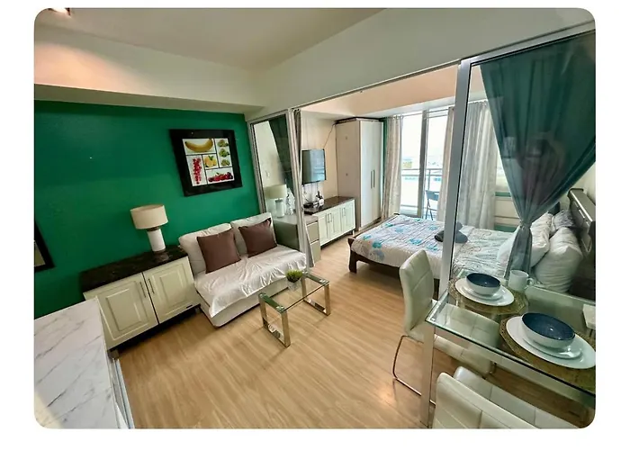 400mbps! 3beds 1217 Azure Urban Mall Resto *