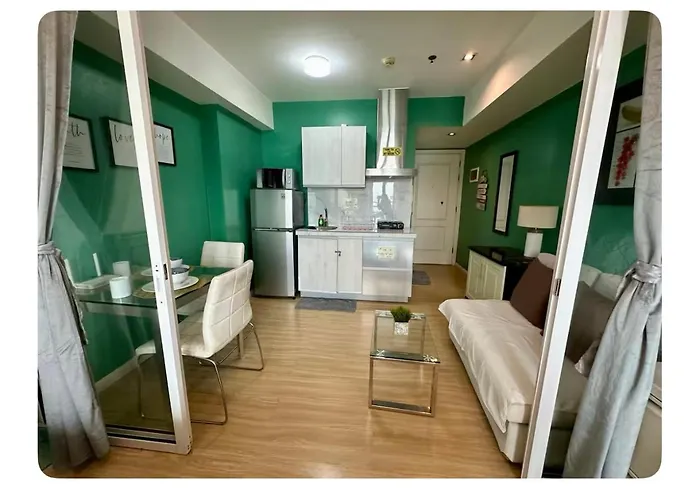 400mbps! 3beds 1217 Azure Urban Mall Resto Apartamento