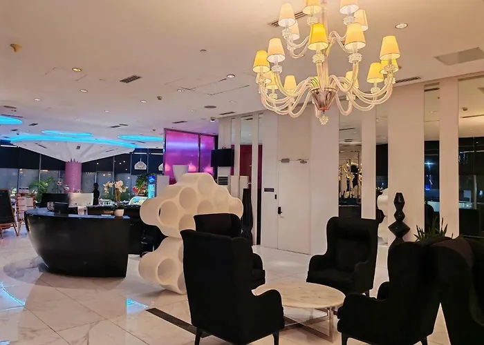 400mbps! 3beds 1217 Azure Urban Mall Resto